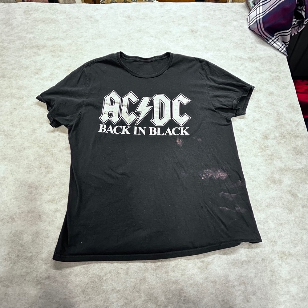 Source‎ Unknown Black and White Short Sleeve Tees